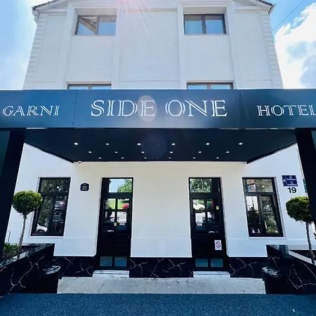 Side One Design Garni Готель 3*